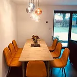 בית נופש Lakeway *